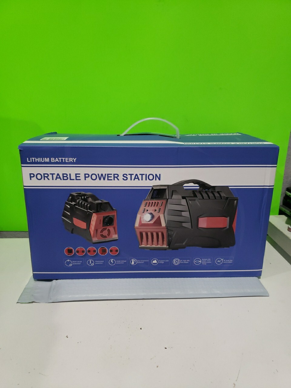 500W Portable Power Bank / Station, 296Wh Outdoor Solar Generator Backup