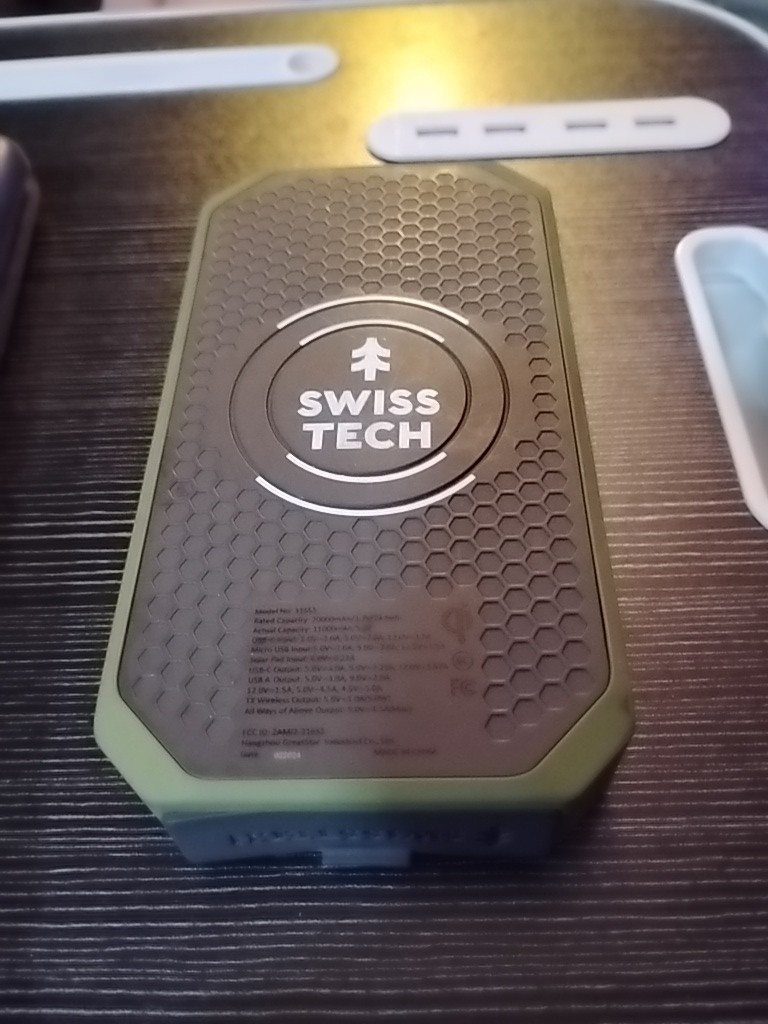 20000mAh Wireless SOLAR Power Bank W/ Flashlight &  Weatherproof SwissTech 31655