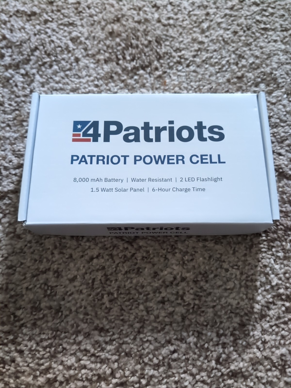 PATRIOTS POWER CELL, 8000 mAh BATTERY, LED FLASHLIGHT, 6 HOURS, NEW-OPENED BOX