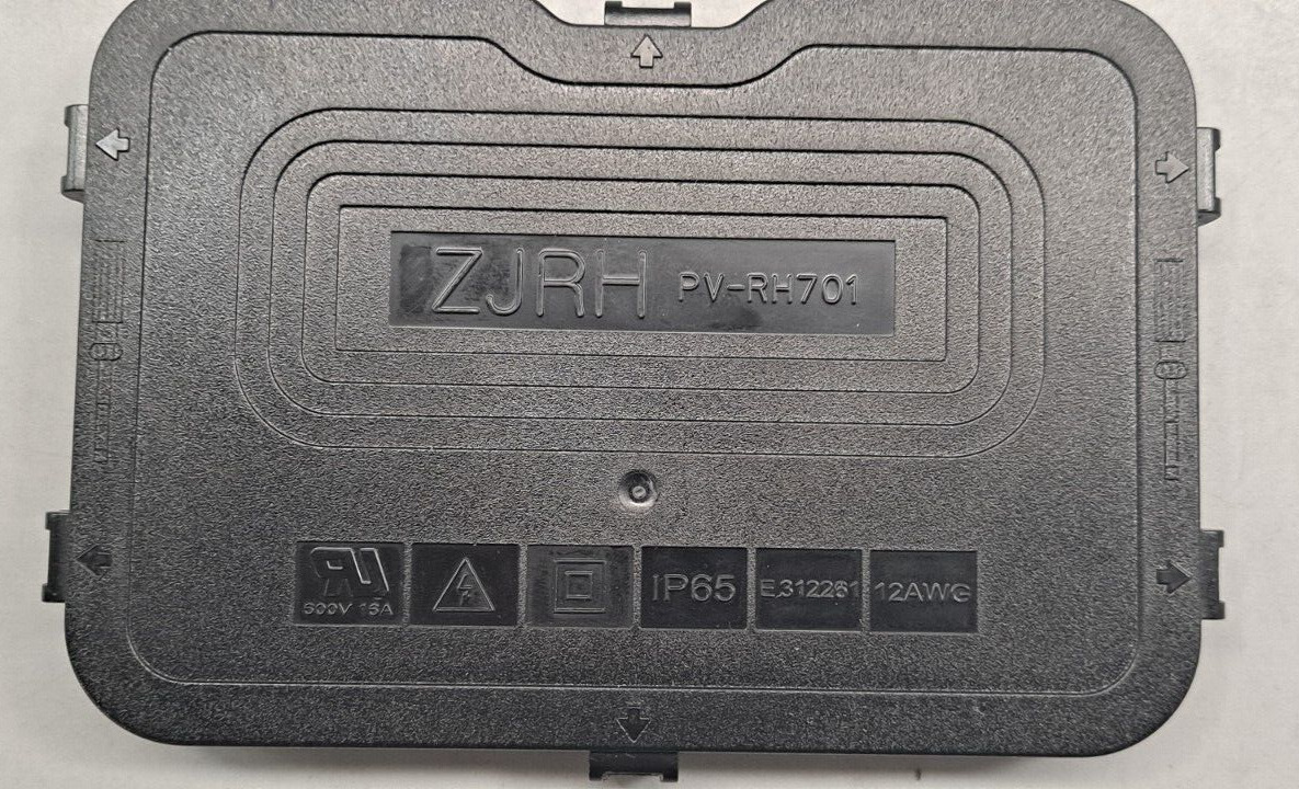 lot of 2 PV Solar Panel Junction Box PV-RH701 Waterproof IP65, PV Solar System