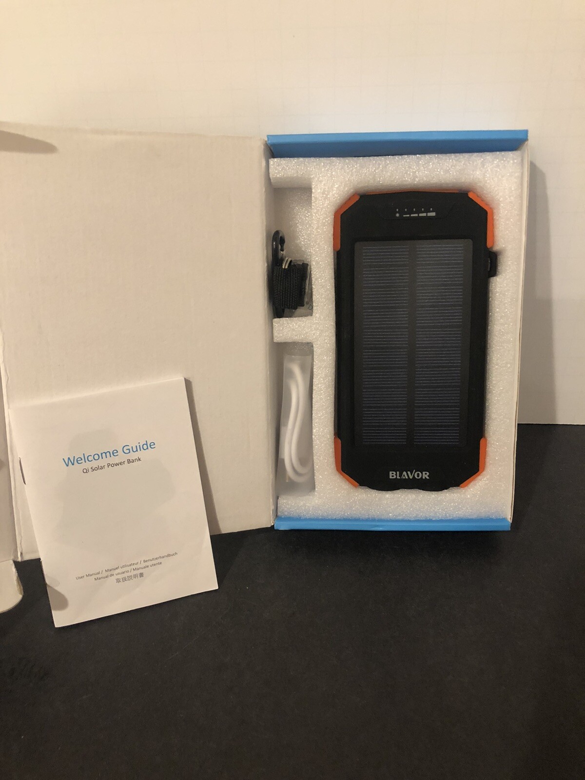 BLAVOR Solar Power Bank Qi Portable Charger 10000mah External Battery Open Box