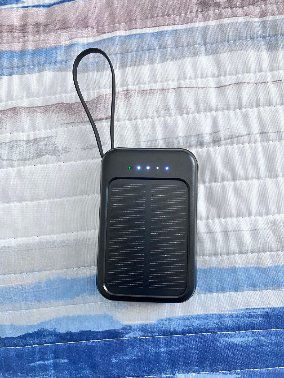 🔋 25,000mAh Solar Power Bank – Built-in Cables – USB & Type-C – Used