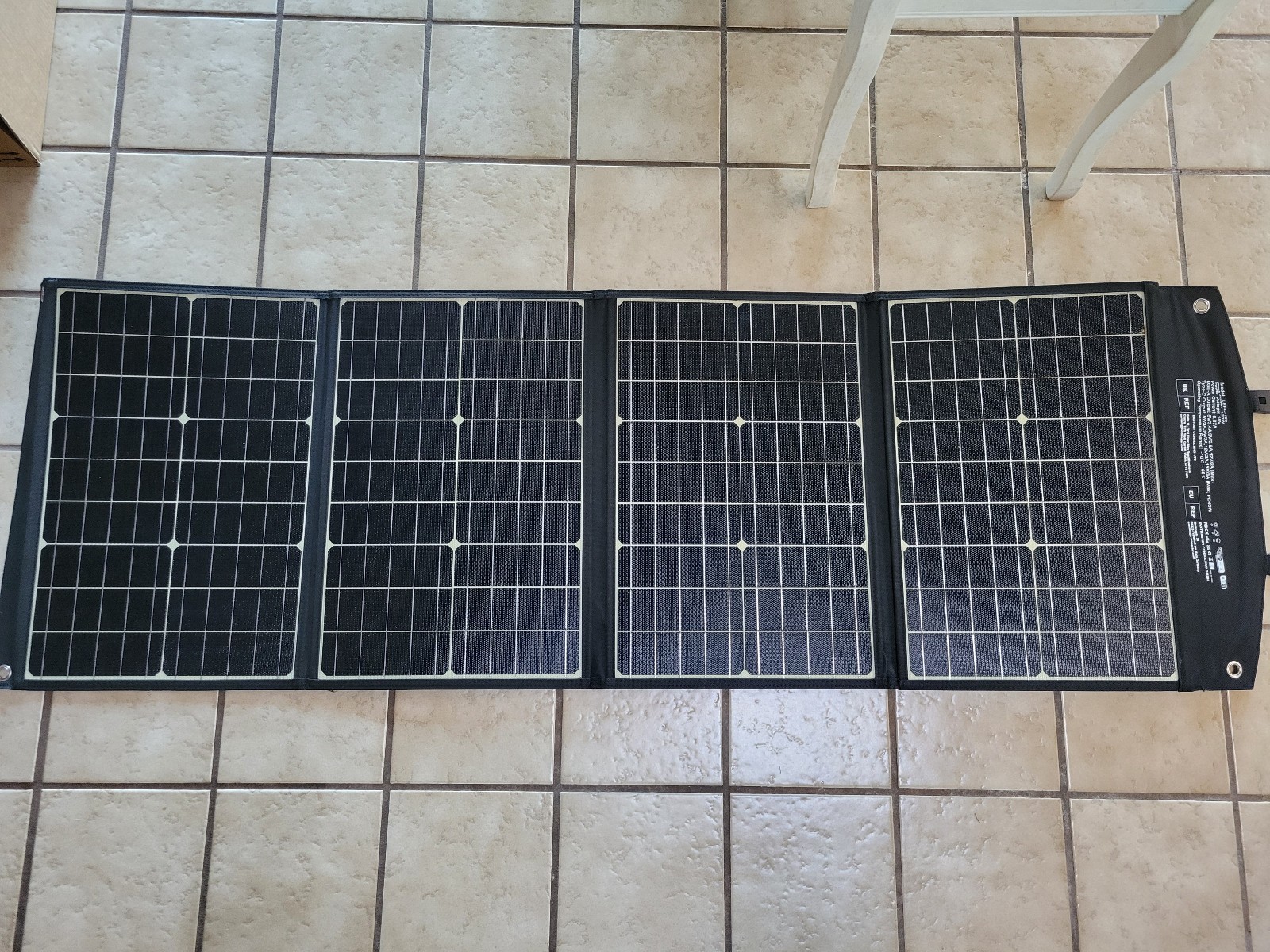 ELECAENTA 120W Portable Solar Panel