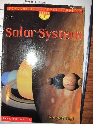 Solar System (Scholastic Science Readers) – Paperback By Vogt, Gregory – GOOD