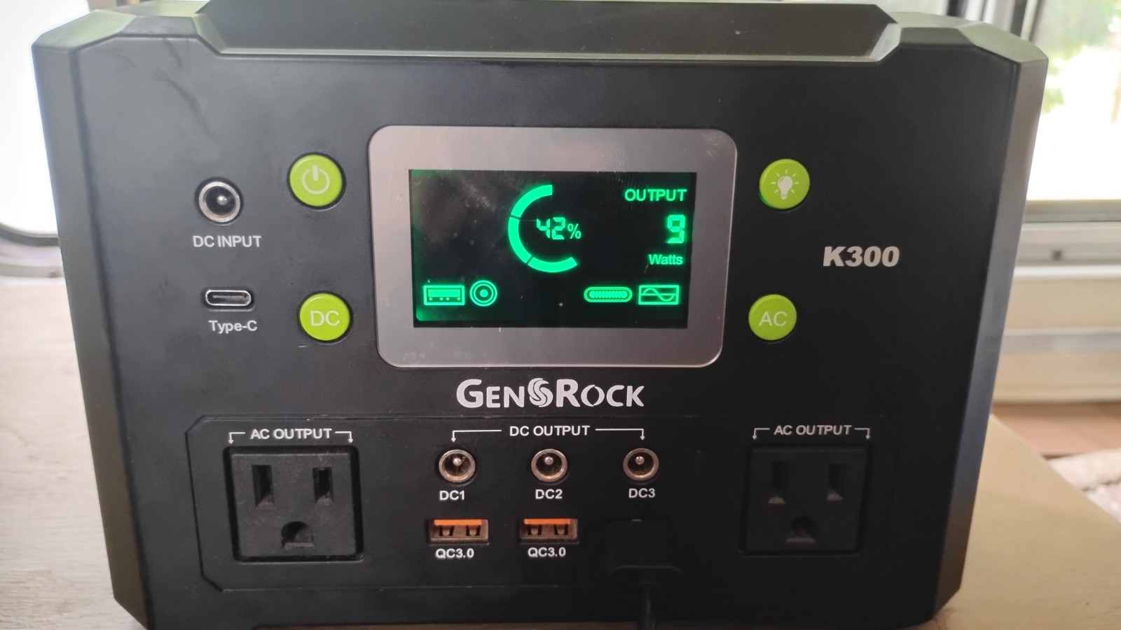 Gensrock K300 With AC Adapter Tested Fully Functional 300W Solar Generator