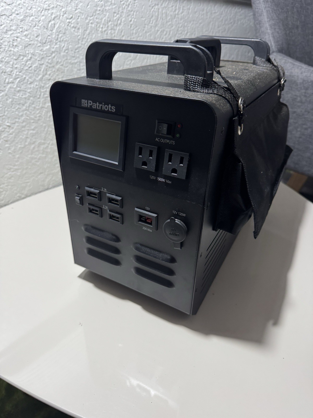 4PATRIOTS 1800w 12V Portable Power Generator VG+ | SOLAR PANELS SOLD SEPARATELY