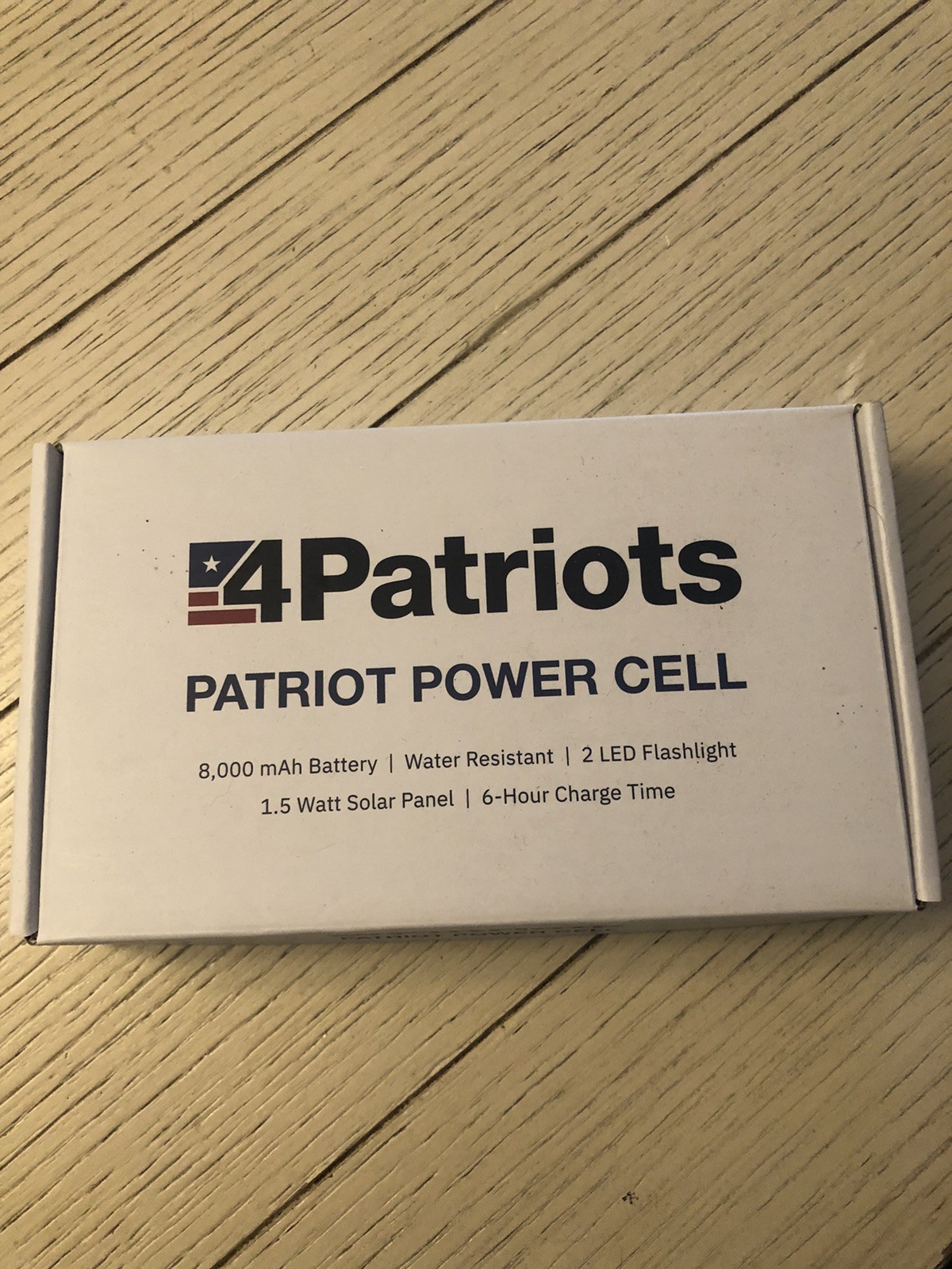 4 Patriots Power Cell 8000 mAh Battery Water Resistant 2 LED Flashlight