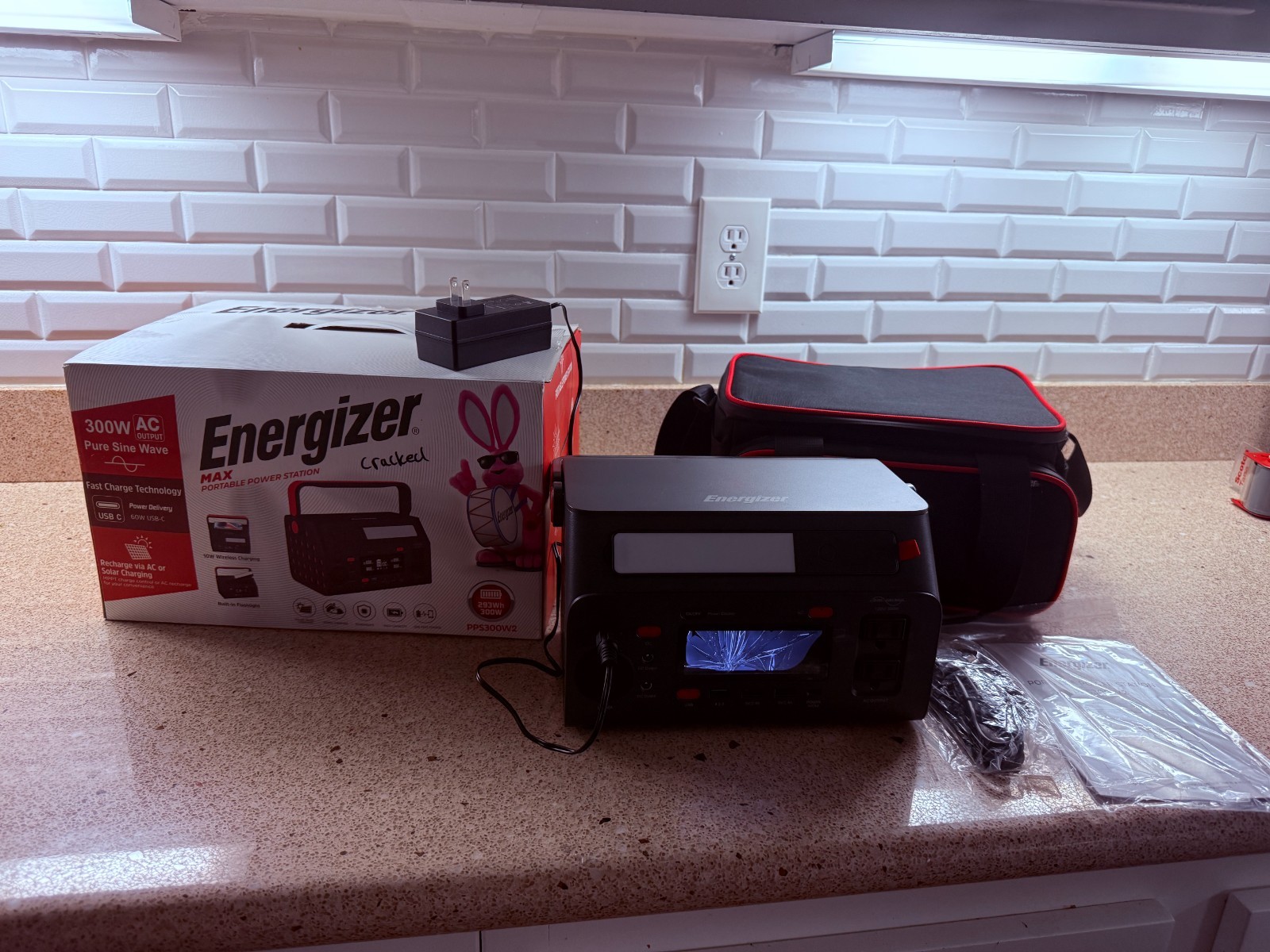 Energizer 293W Portable Power Station Flashlight LiFePO4 Solar Generator 120W AC
