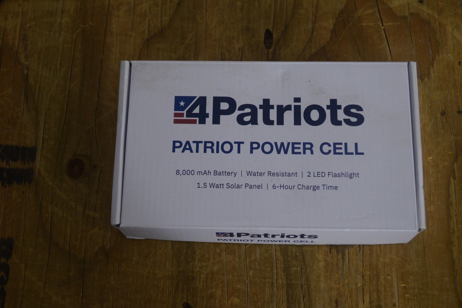 4Patriots Patriot Power Cell 8000mAh Solar Battery Bank LED Flashlight New Boxed