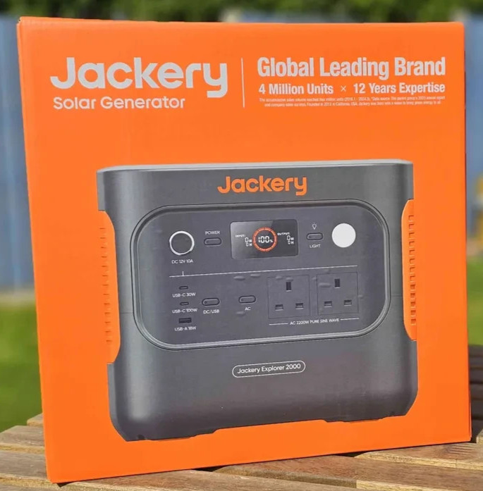 Jackery Explorer 2000 v2 Portable Power Station 2042Wh Fast Charger Battery NEW