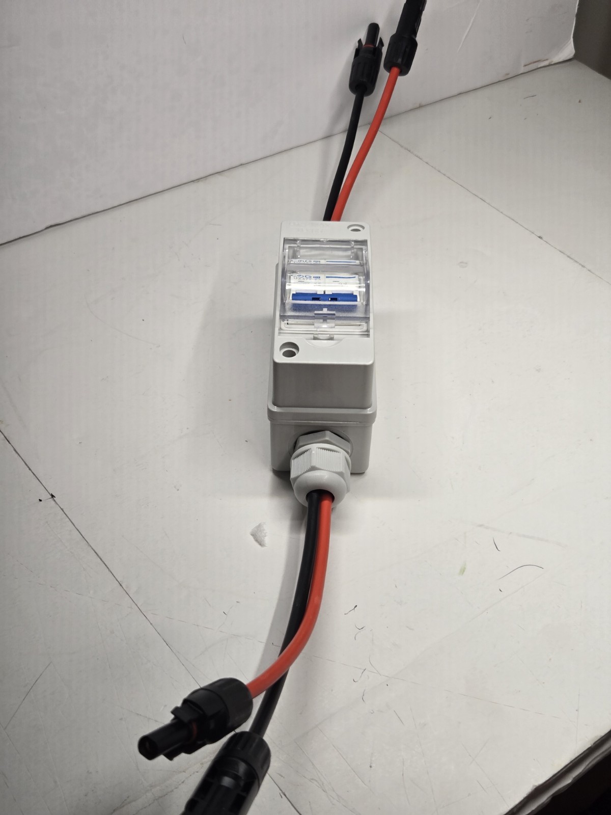 2P- DC -500 -32A-IP65 DC CURCUIT BREAKER PROTECTION FOR SOLAR SYSTEM -DZ472-63