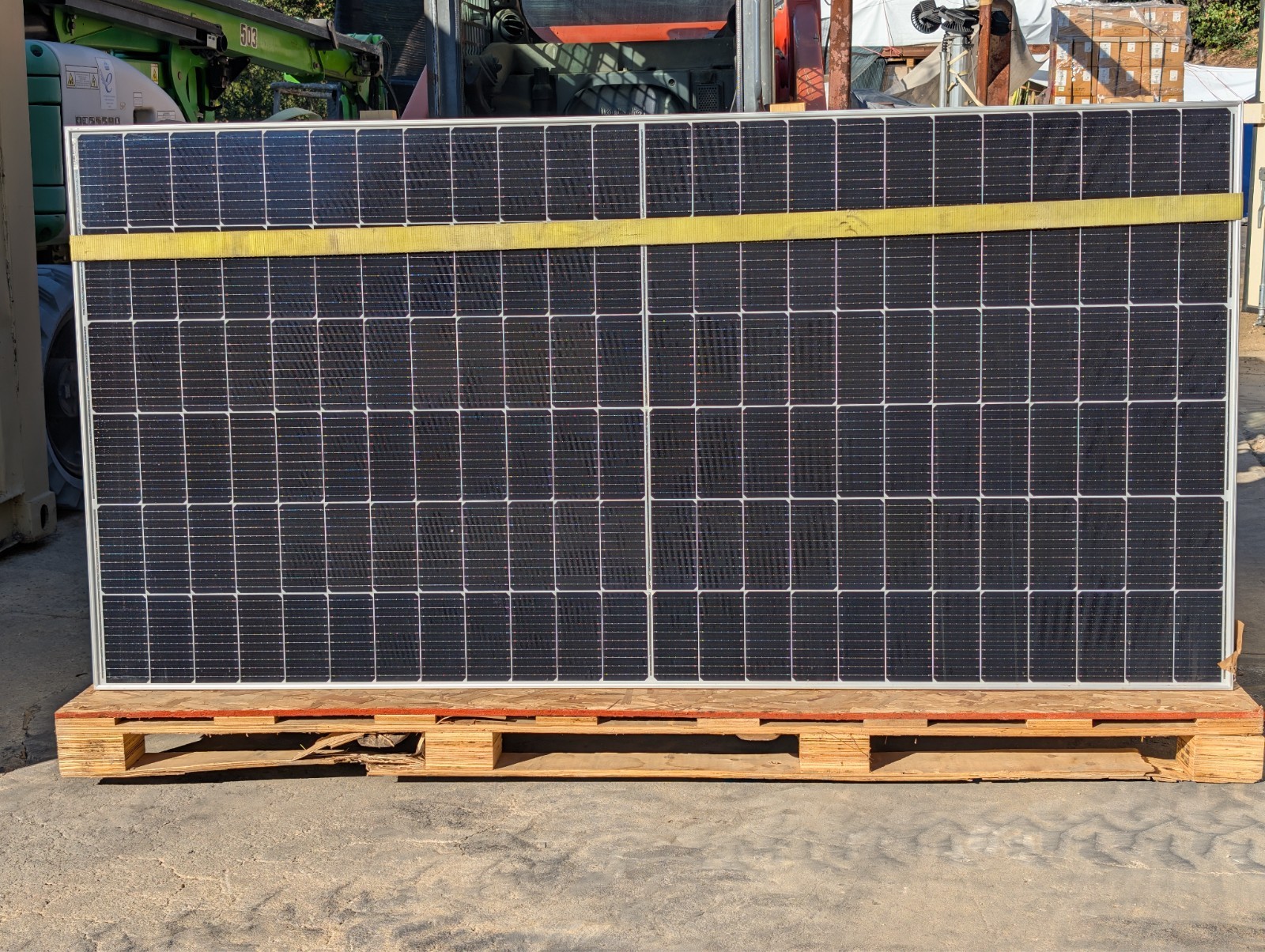 NEW ET Solar panel 545W Bifacial 144Cell  NO DAMAGE 100%