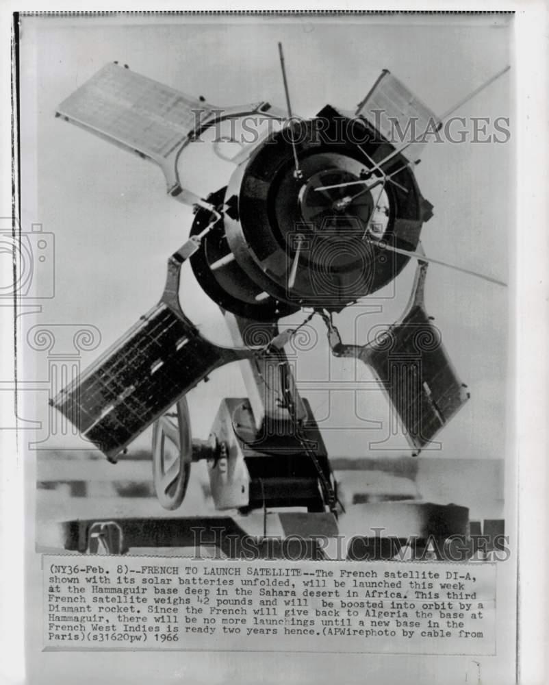 1966 Press Photo French satellite DI-A with solar batteries unfolded – pix49260