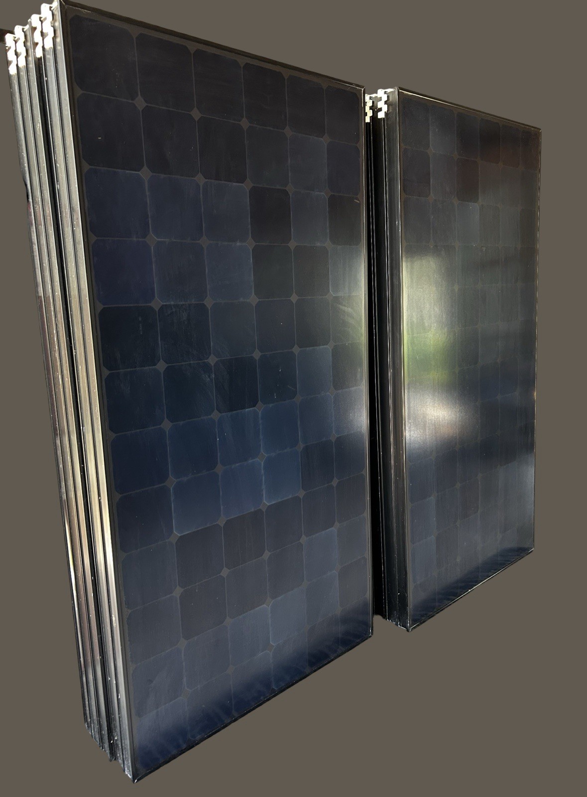 SunPower Monocrystalline Solar Panels Black Reinforced Glass Outdoor
