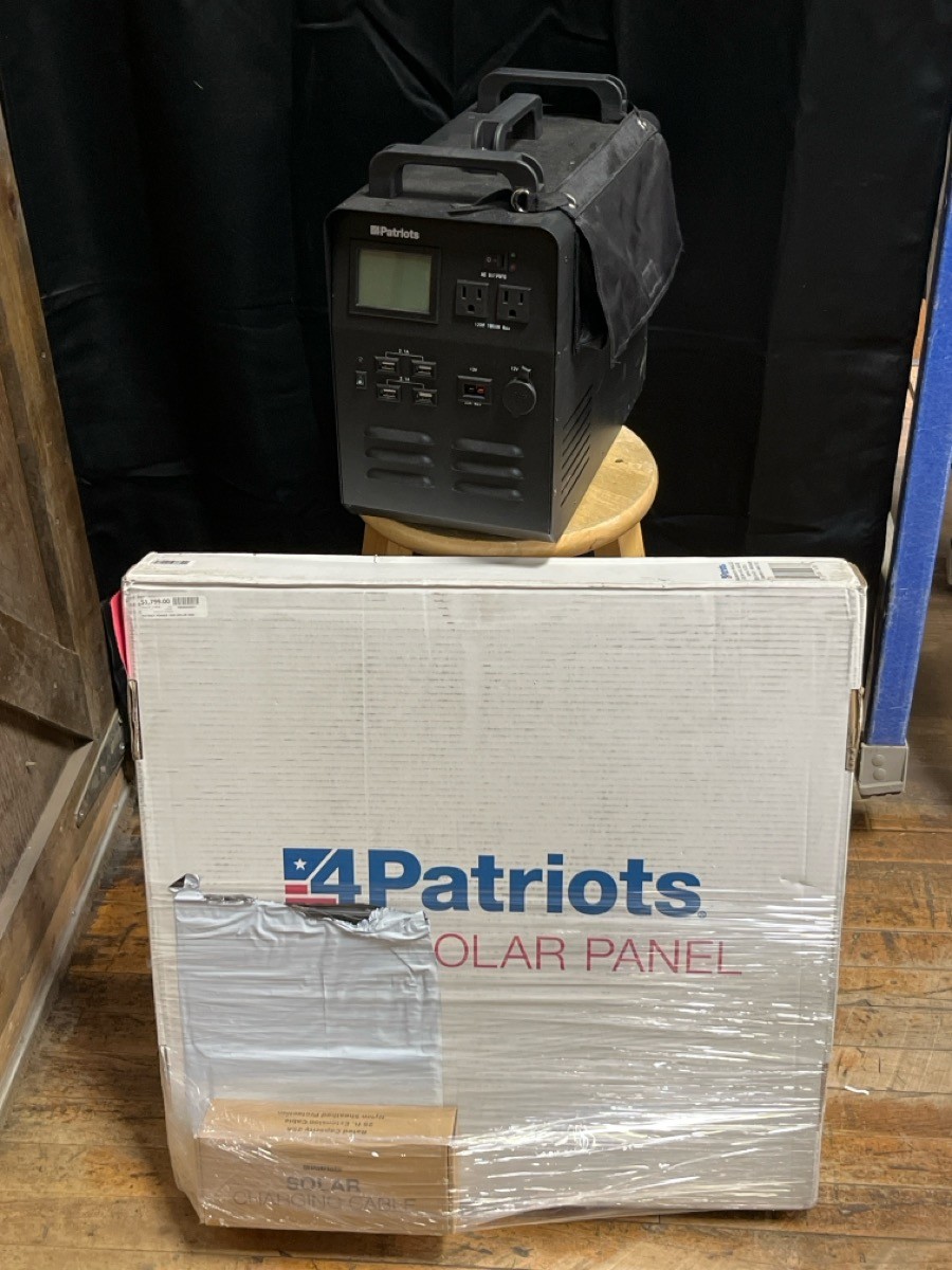 4PATRIOTS MPG-4 SOLAR GENERATOR WITH SOLAR PANEL (H83004901)