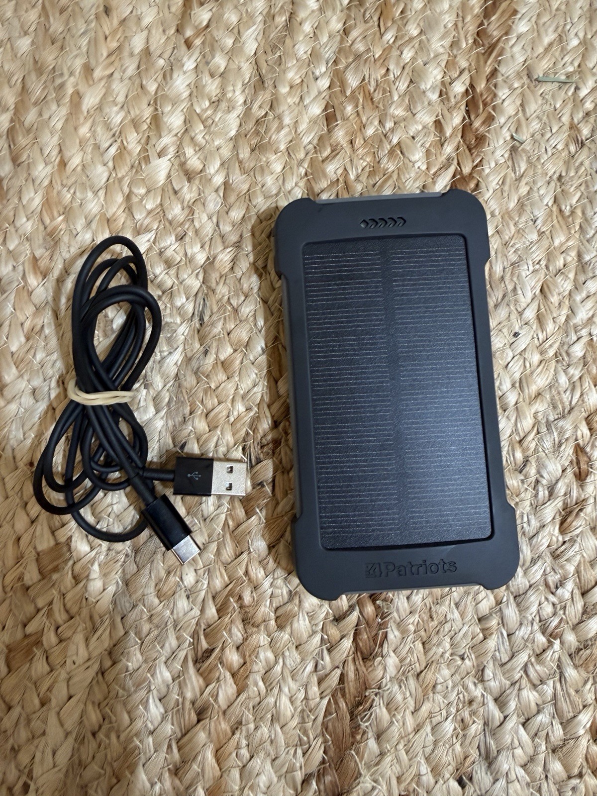 4Patriots Power Cell 8000 mAh  Portable Charger Solar Power Bank PPC-CX
